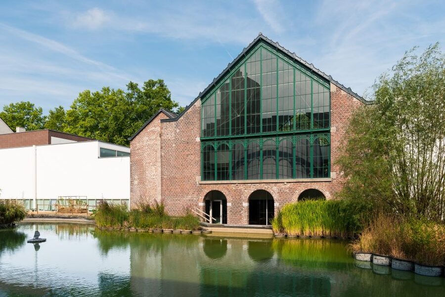 Mons : the Mons Memorial Museum - Why the Self-Guided Format Can Be a Strength