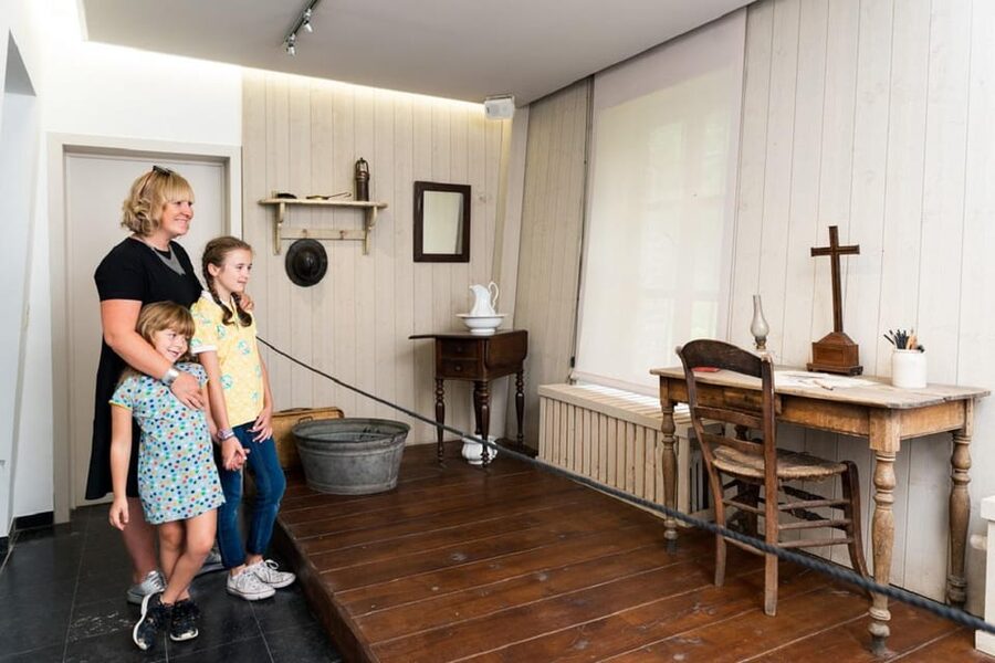 Mons : The Van Gogh House - Inside the House: What the Early-Year Focus Changes for You