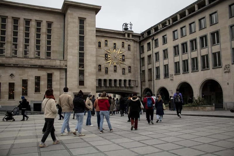 MUSIC TOUR OF BRUSSELS (SPANISH) - A 2-hour music timeline across central Brussels