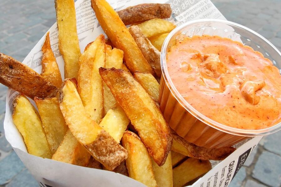No Diet Club - The best food in Ixelles area ! - What You Really Taste: Fries, Croquettes, Pastéis de Nata, Halloumi Fries