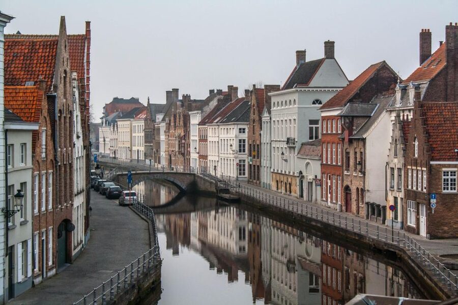 Paris: Brussels and Bruges Tour & Optional Chocolate Tasting - Key things that make this trip work