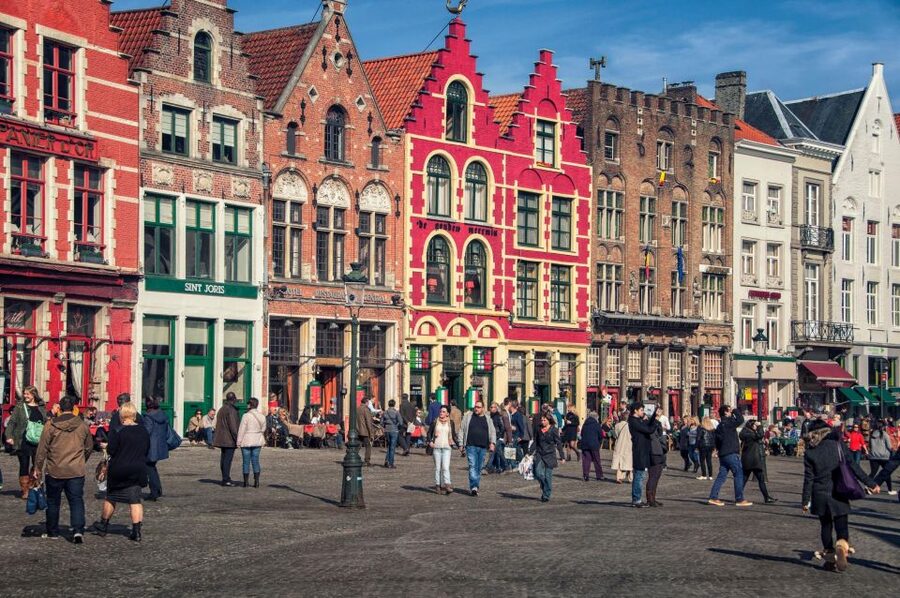 Paris: Brussels and Bruges Tour & Optional Chocolate Tasting - From Paris to Belgium by coach, and how to survive the long day