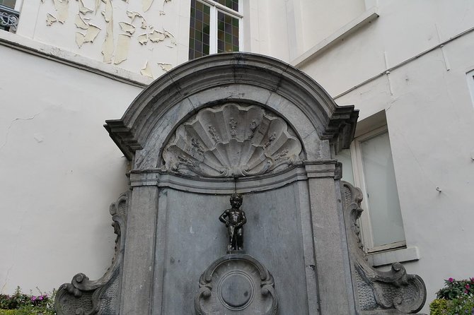 Private 2-Hour Sightseeing Tour in Brussels - Cinquantenaire and the EU Quarter: two Brussels moods in one ride