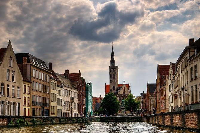 Private 3-hour walking tour of Bruges with official tour guide - Best fit for first-time Bruges visitors and history-minded walkers