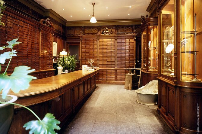 Private Antwerp's Diamonds and Jewellery Old City Center Historic Tour - Meeting at DIVA, Then a 2-Hour Plan That Actually Fits the Old Center
