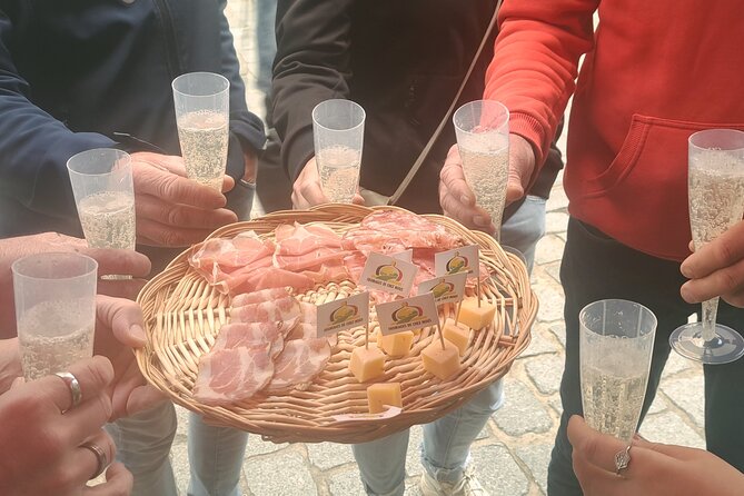 Private Bruges Food Tour: 8 Tastings of Local Delicacies - Timing and Pacing: Courses, Extra Walking, and Pairs