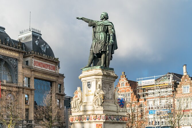 Private Historical Tour: The Best of Ghent - Werregarenstraat and the Town Hall façade: learning from walls