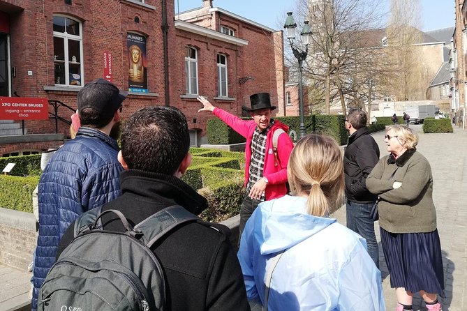 Private Historical Tour: The Highlights of Bruges - Minnewater Lake: swans, stories, and an emperor’s shadow