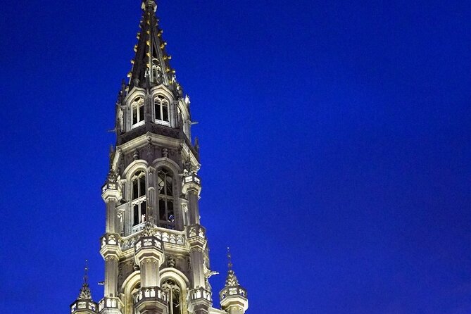Private Tour: The Dark Side of Brussels - Getting Oriented Fast, Starting at Grand Place and Ending at Kapellekerk
