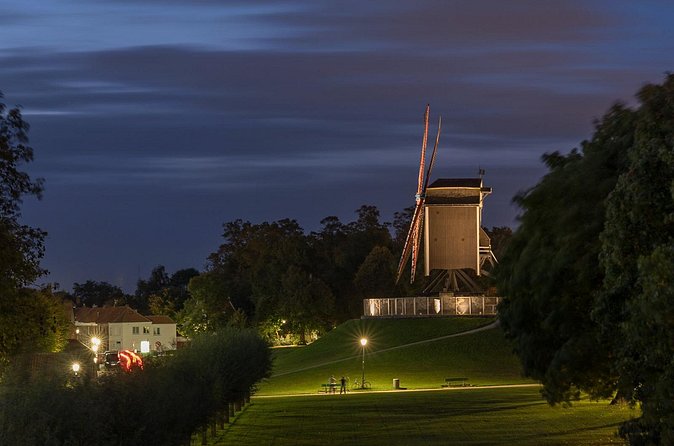 "Shades of Brugge" Photo Tour - 3hr private city tour & workshop - Gear realities: camera rental, tripod request, and what to bring
