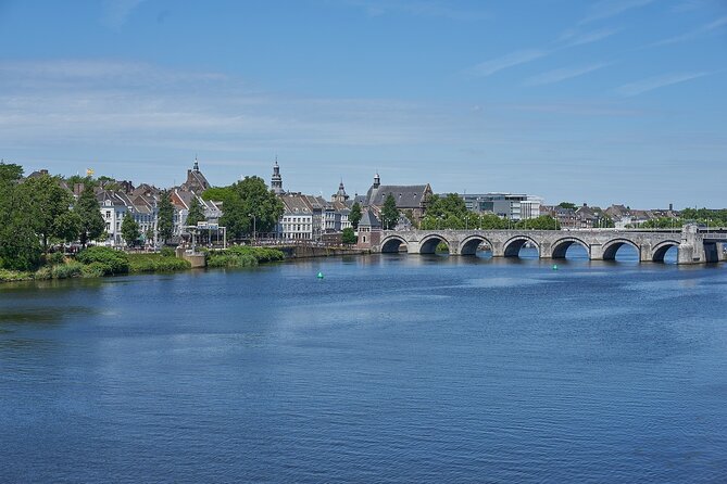 Small Group Liège to Aachen to Maastricht Border Crossing Tour - The pacing and the guide factor, with Joris and a max of 8