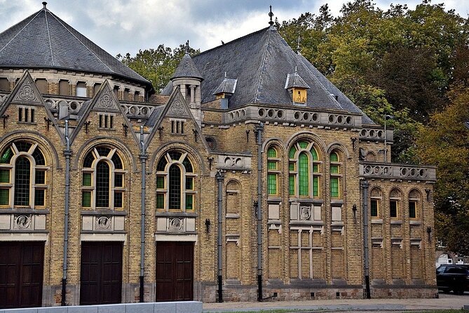 Small Group Ypres Remembrance Day Filled With War History - From Ghent to Ypres for WWI remembrance that feels personal