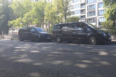 Taxi Brussels Airport < - > Airport DE Charleroi (1 to 8 places)