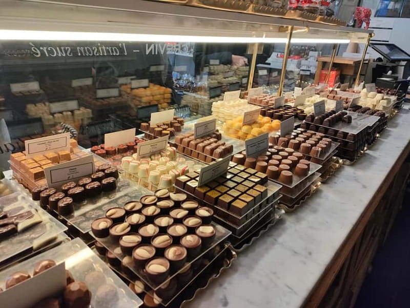 Thé best chocolate in Bruges! Private tour! - Sint-Janshospitaal Museum and the Almshouses Rooms Convent: charity and care