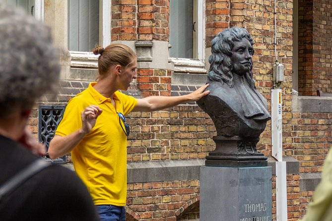 THE Storytelling Tour of Bruges | First Day Must | History & Tips - Stop 2: The Markt, the medieval trading heart of Bruges