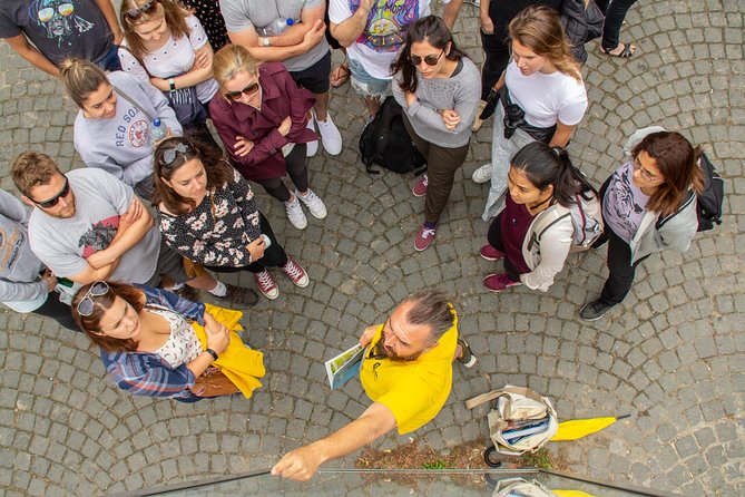 THE Storytelling Tour of Bruges | First Day Must | History & Tips - A quick Beer Experience stop, for when you want a smart add-on later