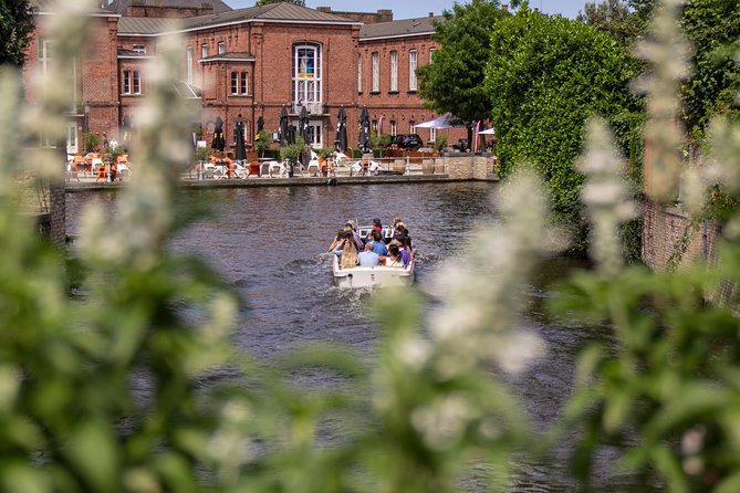 THE Storytelling Tour of Bruges | First Day Must | History & Tips - Stop 4: Boniface Bridge, small bridge, big stories