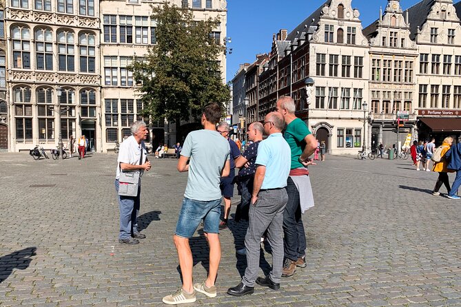 Walking Tour: Highlights of Antwerp - Guides, group size, and how to get real value from the stories